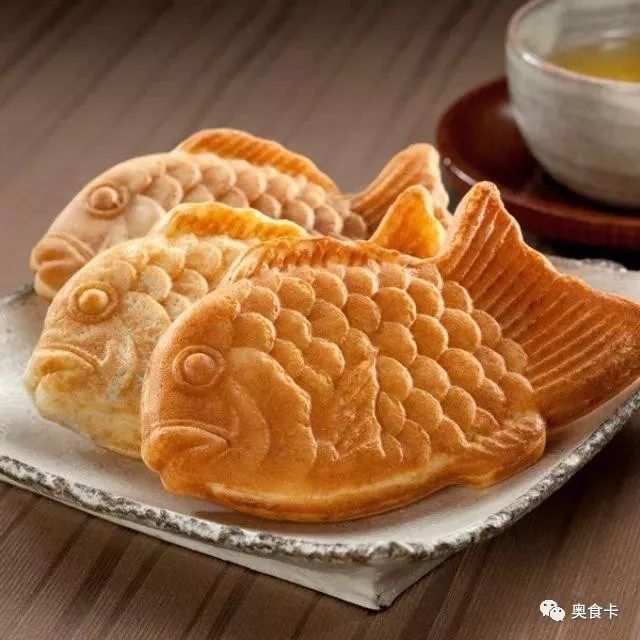 中国传统馒头_面食传统糕点馒头_馒头糕点照片