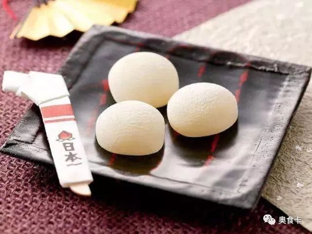 面食传统糕点馒头_中国传统馒头_馒头糕点照片
