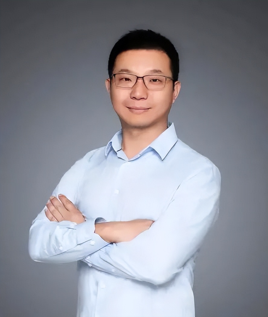 大人物的创业小故事短篇_创业人的故事_交大人创业故事